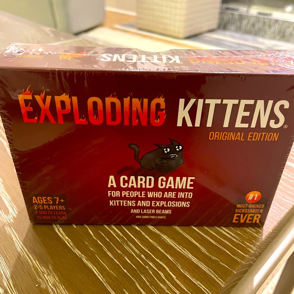 Exploding Kittens card game NIB New